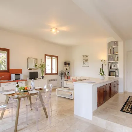 Апартаменты Avec Vue Pres D'ajaccio - 48 M²