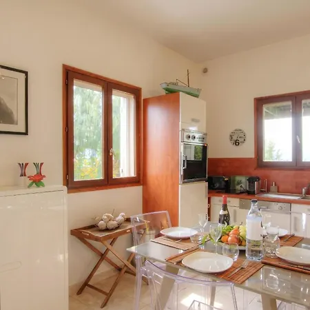 Avec Vue Pres D'ajaccio - 48 M² Апартаменты Аяччо